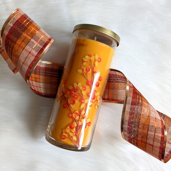 Yankee Candle Other - 🍁RARE! NEW Yankee Candle Bittersweet Berries Tall Pillar Candle, 20 oz.